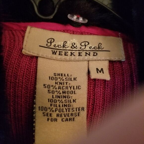 FUCHSIA QUILTED SWEATER JACKET W/ FUR COLLAR - Picture 4 of 4